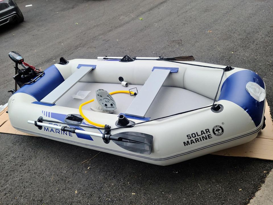 2024 New in box Inflatable Solar Marine Fishing Boat with Motor high pressure rigid boat